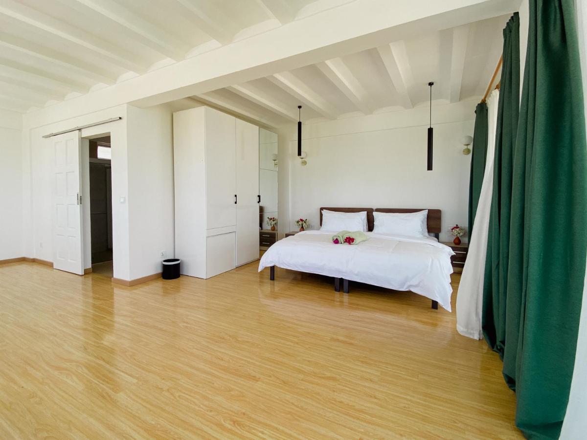 Coral Inn Thulusdhoo Kültér fotó